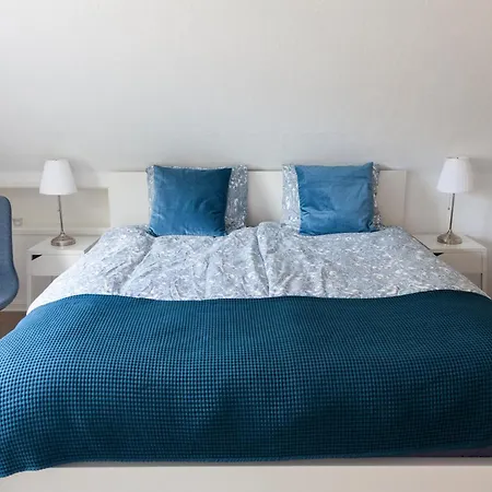 Like House 9 A Bed & Breakfast
